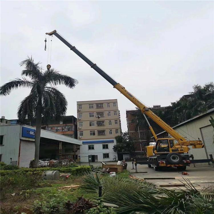 江阴12吨吊车出租一天的收费标准是什么