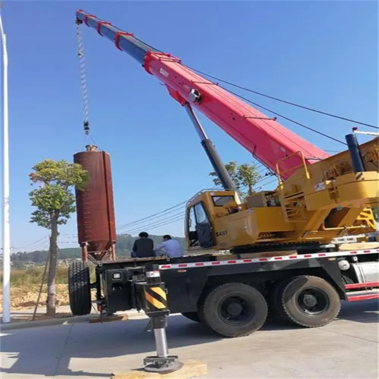 江阴专业吊车租赁多少钱