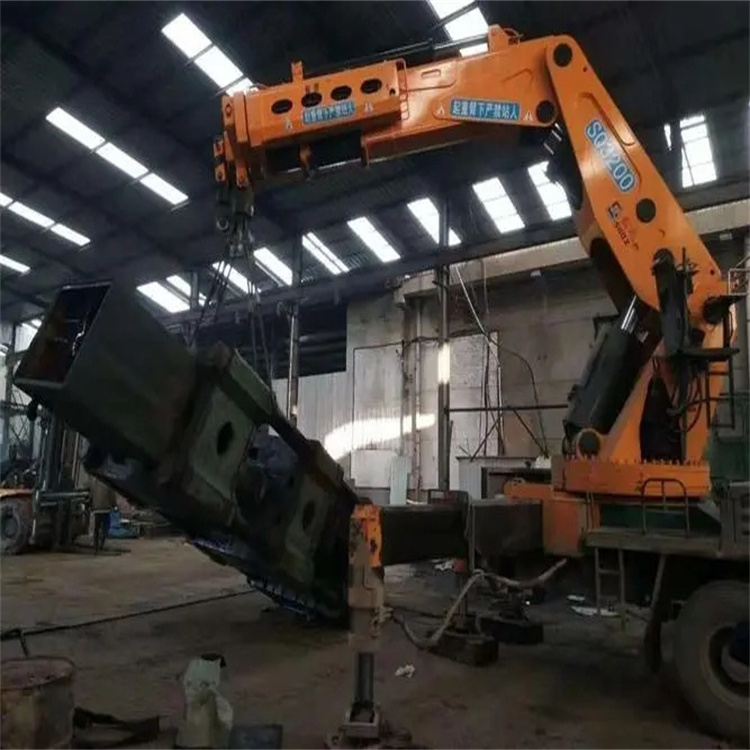 江阴200吨折臂吊出租