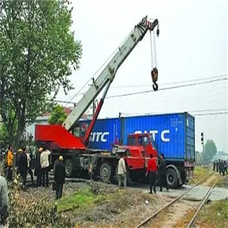 江阴如何快速找到附近的吊车救援公司